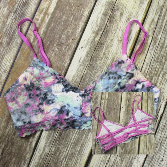 PINK Victoria's Secret Other - NWOT VS Pink Lacey Cage Bralette XS